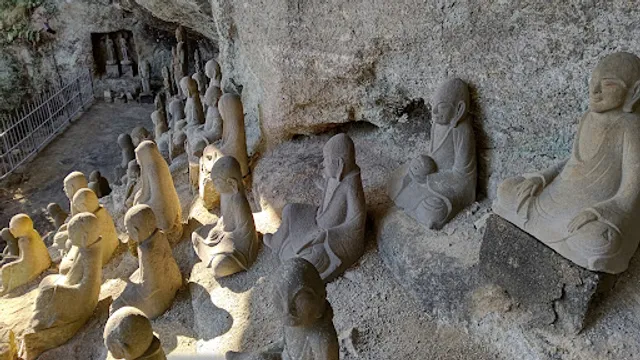 The 1500 Arhat Statues