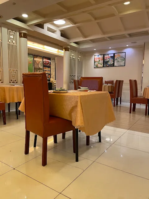 New Zhen Jiang Restaurant