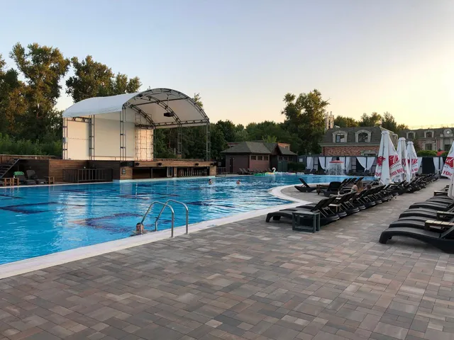 Zagorodnyy Klub Grafskiy Park