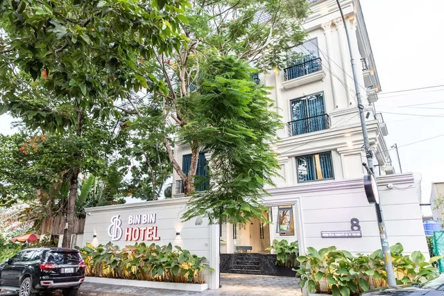 Bin Bin Hotel 11 - Near Island Diamond