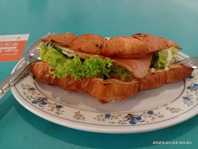 Casuarina Cafe, TAR UMT East Campus