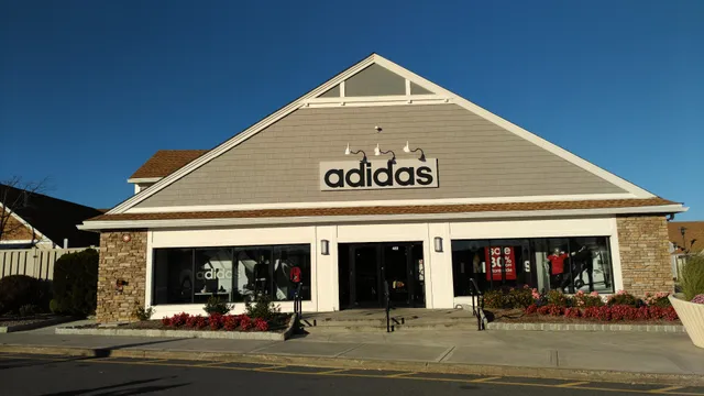 adidas Outlet Store Central Valley