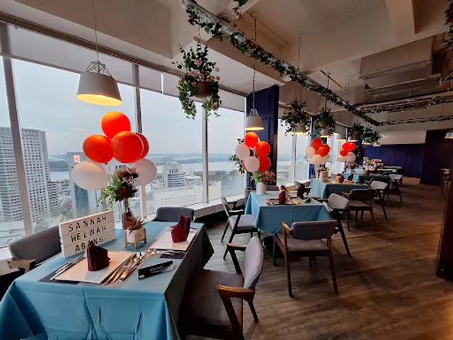 Suasana Suites Café