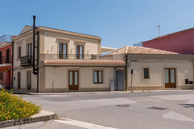 L' Angolo dei Mori - Holiday Home Milazzo