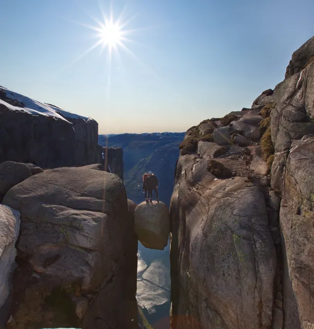 Visit Kjerag