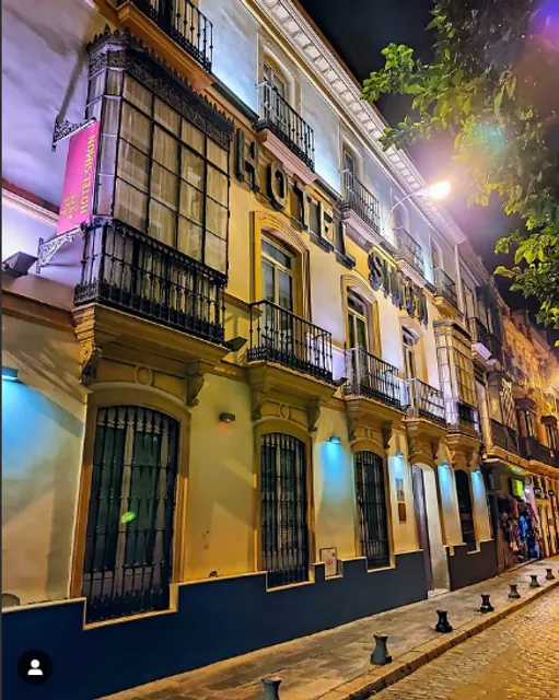 Hotel Simón