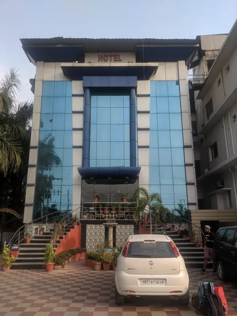 OYO 6044 Hotel Doon Castle