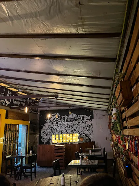 La Cave Wine Bar