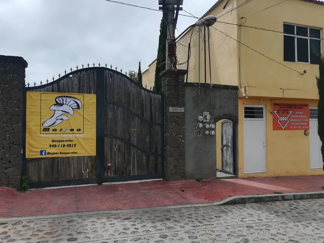 Casa Fresnos/En bici por Amealco