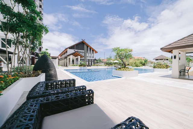 Royal Oceancrest Mactan