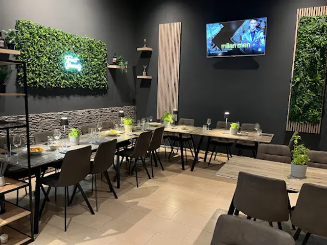 Hotline 5 - Smash Burger