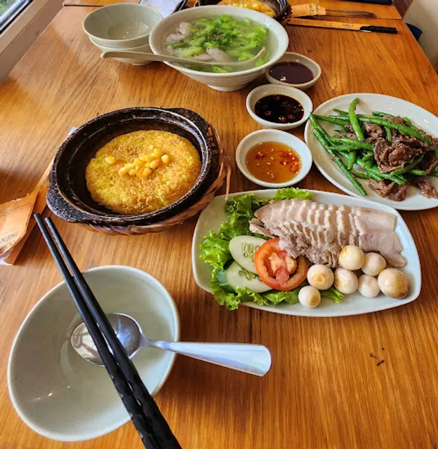 Cơm niêu Thiên Lý