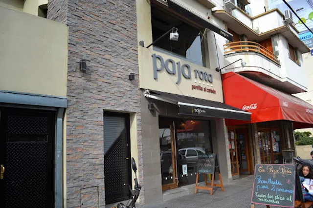 Paja rota parrilla al carbón