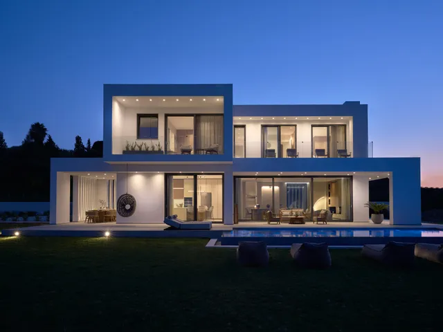 Omnia Luxury Sea view Villa