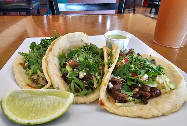 Tacos y Antojitos Emanuel Restaurant