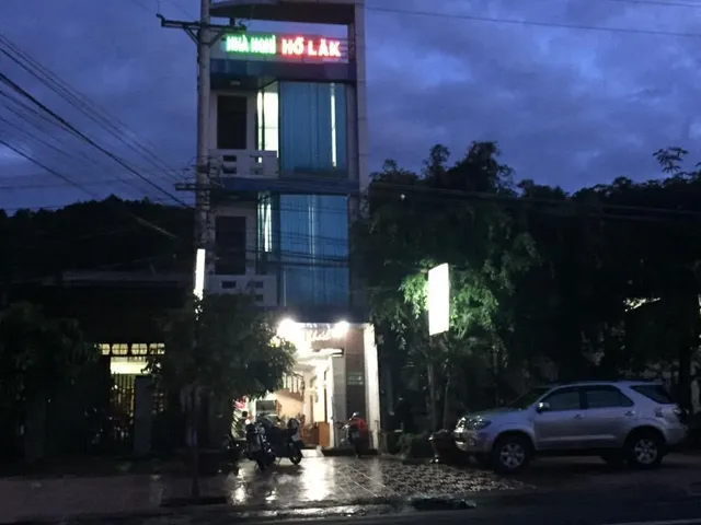 Hotel hồ lăk
