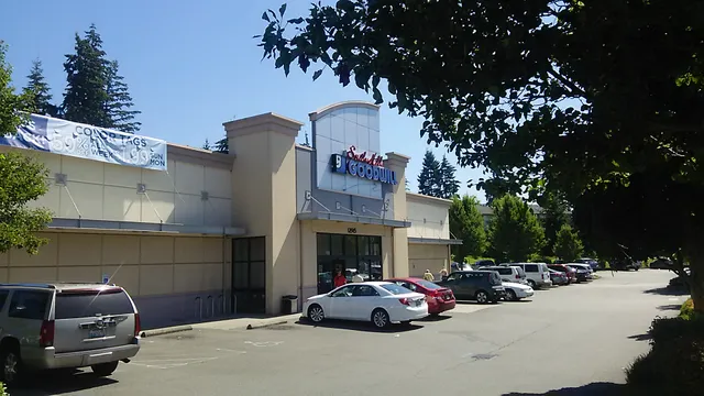 Puyallup Goodwill - South Hill