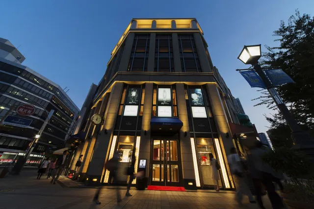 【正規時計・宝飾店】カミネ トアロード本店