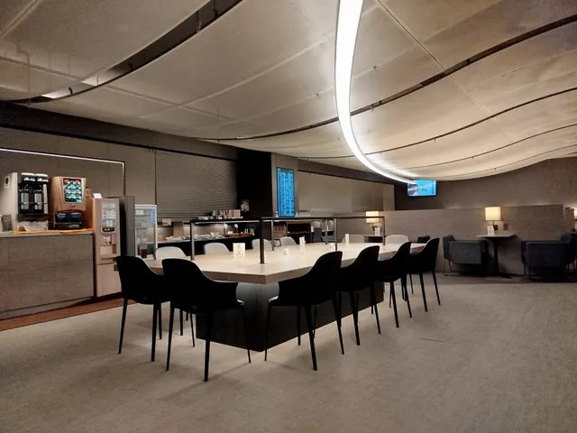 Sky Lounge South, Haneda Airport Terminal 3