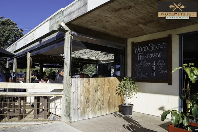 Wood Street Pizzeria