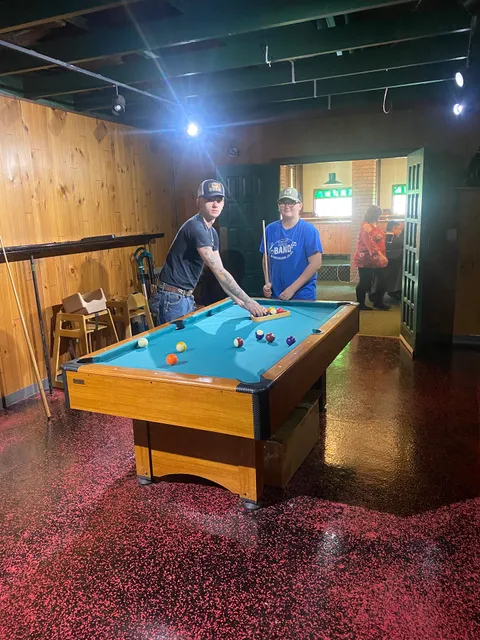 Three Tee's Bar & Grill