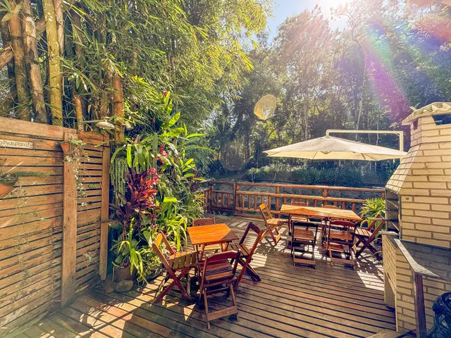 Pousada Entre Folhas