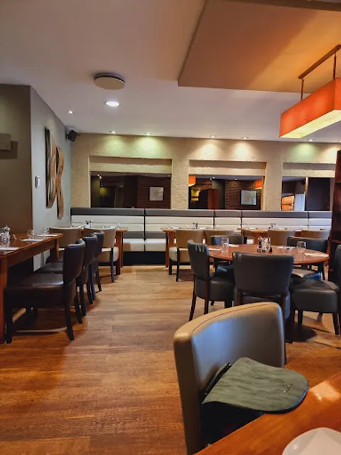 Alfred's Bar & Grill