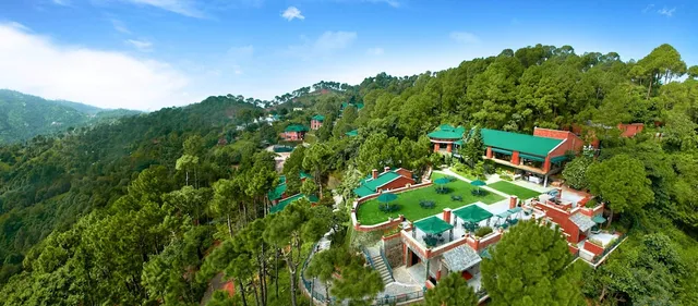 Baikunth Resorts, Kasauli