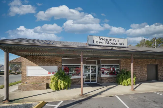 Memory's Love Blossoms & Gifts