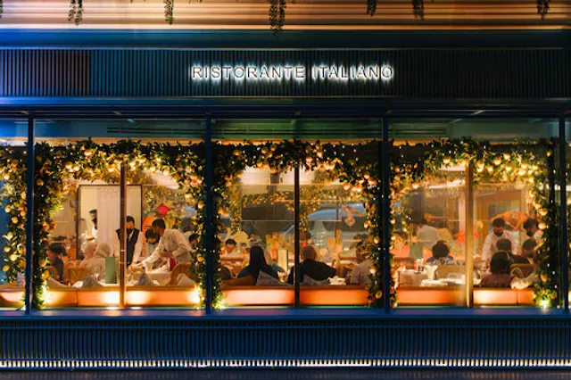 Isola by Signor Sassi