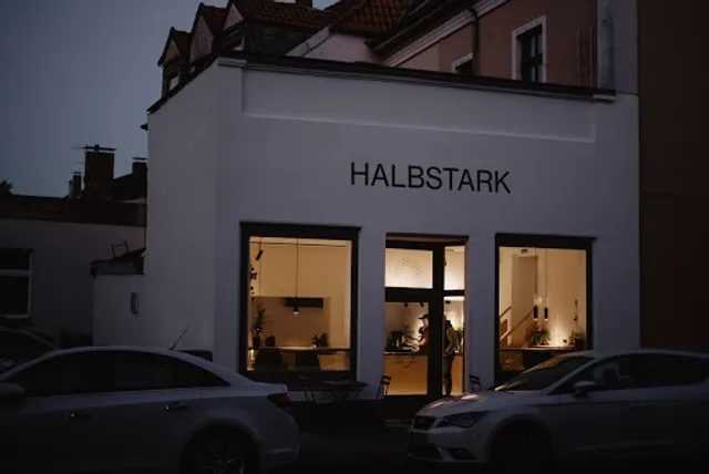 Halbstark Café & Rösterei