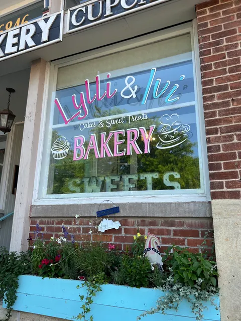 Lylli & Ivi Cakes and Sweet Treats Cafe