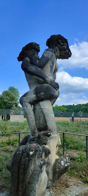 Garden sculptures of Dhuys