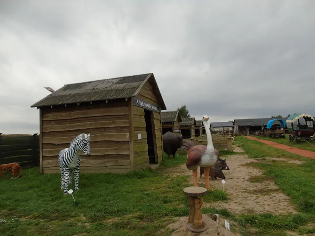 PARK ROZRYWKI "BAJKOLANDIA"