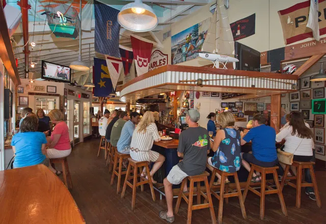 Boatyard Bar & Grill