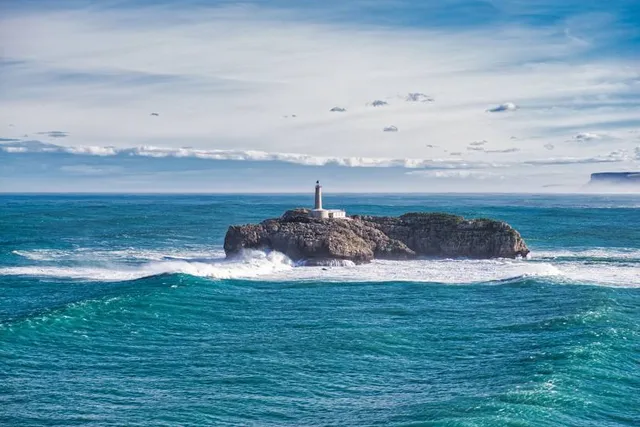 Faro De La Isla De Mouro