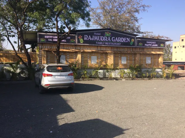 Hotel Rajmudra Garden & Family Restaurant