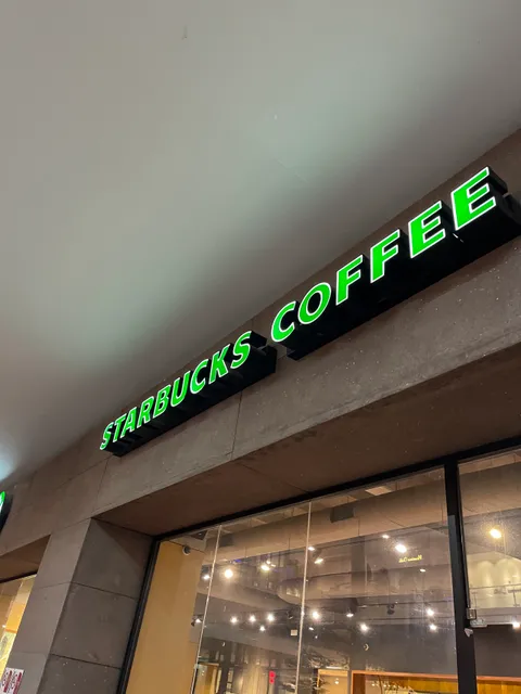 Starbucks León Altacia