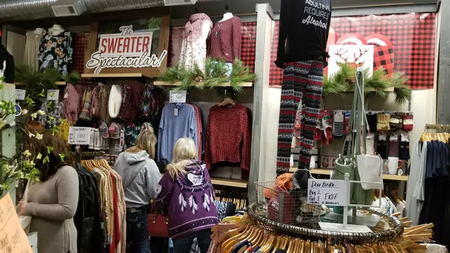 Dad's Primitive Workbench