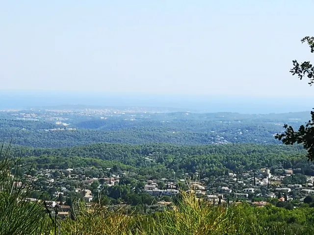 Camp Romain du Rouret - Parking