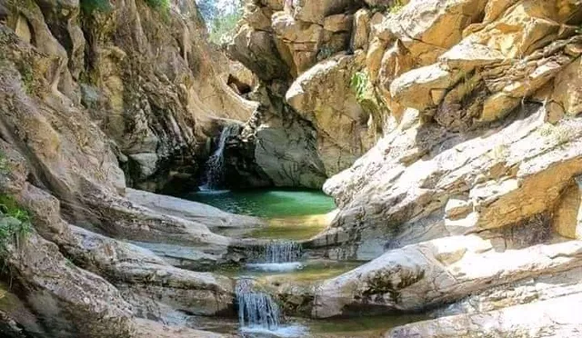 Damous El Khanga Waterfall