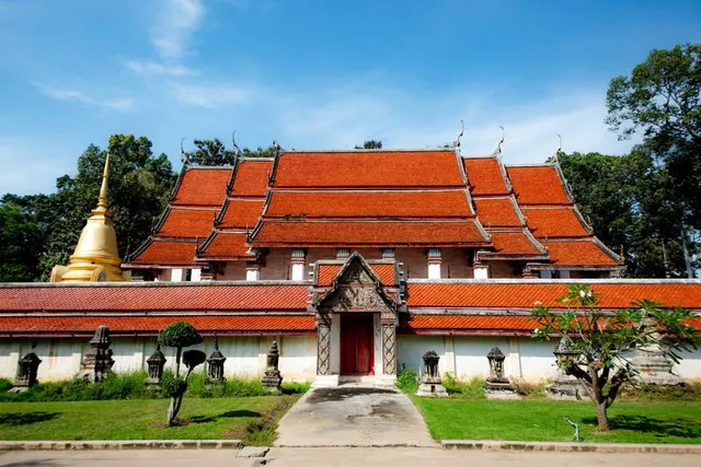 Wat Khanon Nang Yai Museum