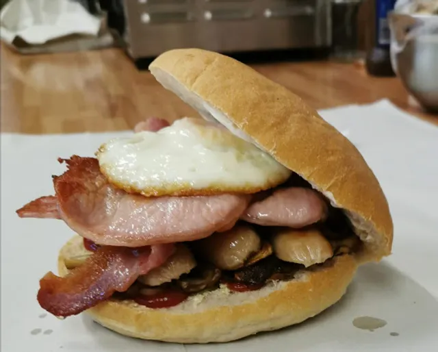 Blooms Sandwiches (Ledbury)