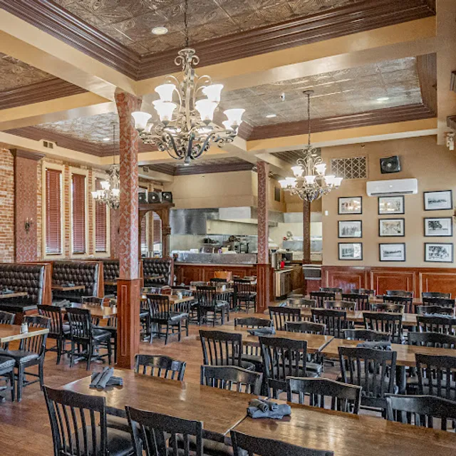 Brewsters Kitchen & Cocktails