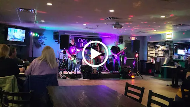 Rae Rocks Bar & Grill