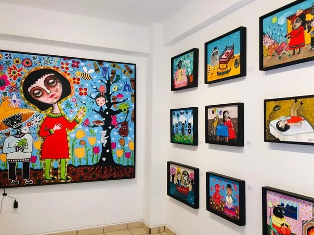 Mon Laferte- Galería de Arte