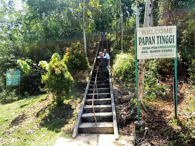 Makam Syekh Mahmud Bin Abdurrahman Bin Muadz Bin Jabal