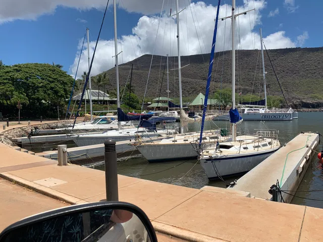 Manele Small Boat Harbor