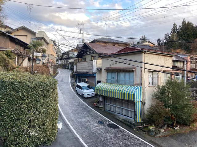Ichiyokutamanohadasawatarionsen Maruhon Hotel