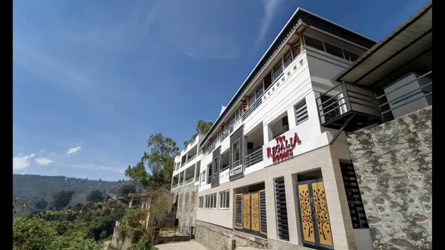 Regalia Rooms With Mountain View